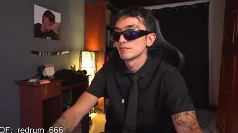 Snapshot of redrum_696 chatting on February 17, 2025, 12:32 am Red online show from February 17, 2025, 12:32 am