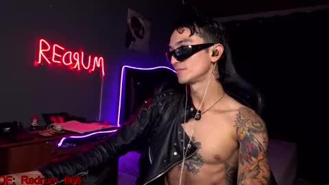 Snapshot of redrum_696 chatting on September 20, 2025, 10:22 pm Red online show from September 20, 2025, 10:22 pm