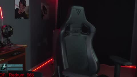 Snapshot of redrum_696 chatting on January 18, 2026, 1:04 pm Red online show from January 18, 2026, 1:04 pm