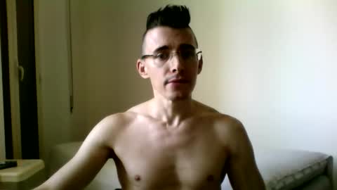 redstep0 online show from September 25, 2025, 9:13 am