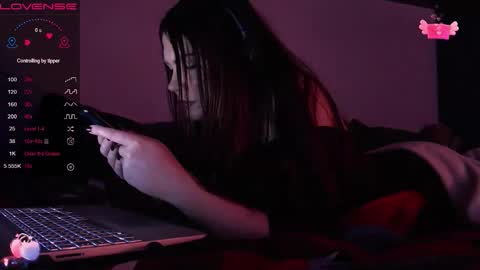 Red online show from December 19, 2025, 11:34 pm