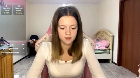 Lucy online show from September 15, 2025, 4:18 pm