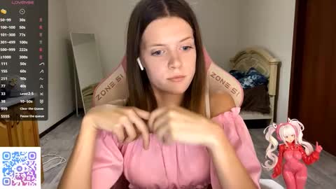 Lucy online show from September 27, 2025, 3:39 pm