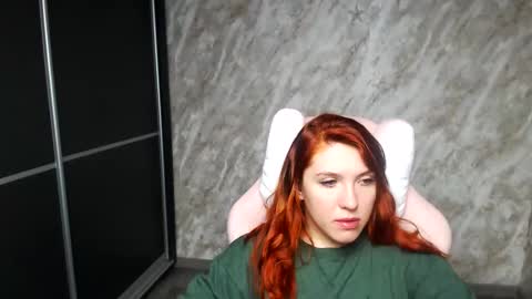 Snapshot of reginasmilee chatting on January 17, 2026, 1:21 am Regina online show from January 17, 2026, 1:21 am