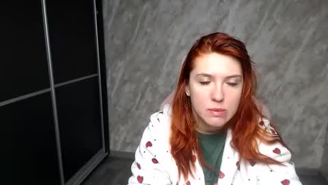 Snapshot of reginasmilee chatting on January 18, 2026, 2:15 am Regina online show from January 18, 2026, 2:15 am