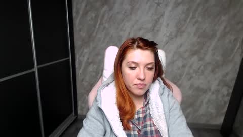 Snapshot of reginasmilee chatting on February 5, 2026, 2:05 am Regina online show from February 5, 2026, 2:05 am