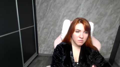 Snapshot of reginasmilee chatting on February 6, 2026, 8:51 am Regina online show from February 6, 2026, 8:51 am