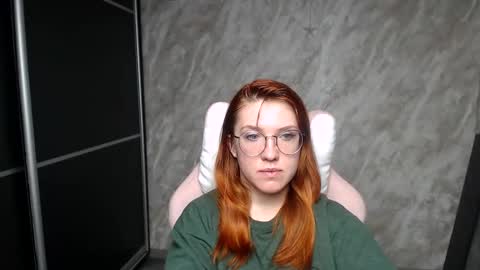 Snapshot of reginasmilee chatting on February 11, 2026, 3:50 pm Regina online show from February 11, 2026, 3:50 pm