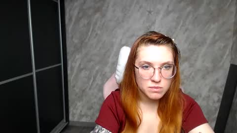 Snapshot of reginasmilee chatting on February 28, 2026, 6:09 pm Regina online show from February 28, 2026, 6:09 pm