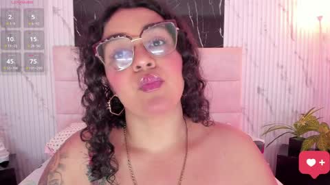 Snapshot of reginavegaa chatting on April 29, 2026, 8:40 am reginavegaa online show from April 29, 2026, 8:40 am
