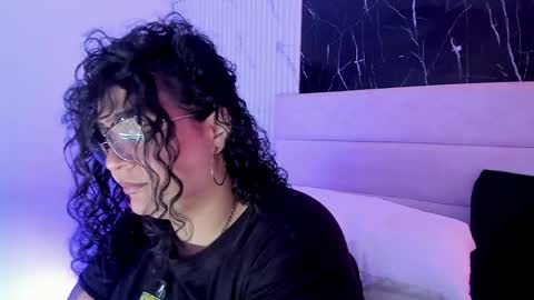 Snapshot of reginavegaa chatting on May 14, 2026, 9:16 am reginavegaa online show from May 14, 2026, 9:16 am