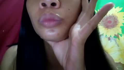 Snapshot of regine24 chatting on January 20, 2025, 2:57 pm regine24 online show from January 20, 2025, 2:57 pm