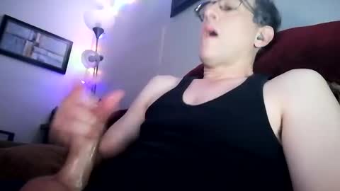 regularguy20 online show from November 13, 2025, 8:24 am