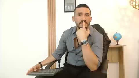   REIKO  online show from September 9, 2025, 2:49 pm