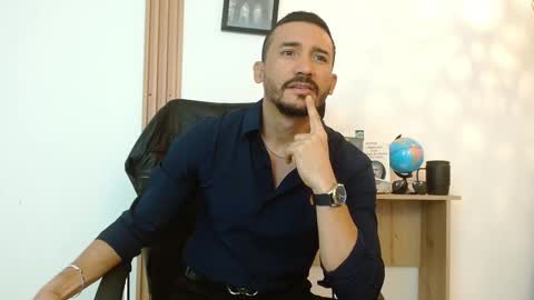   REIKO  online show from September 14, 2025, 2:38 pm