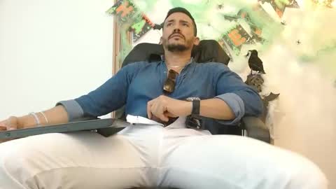   REIKO  online show from October 21, 2025, 4:51 pm