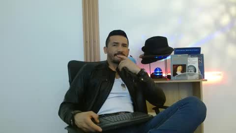   REIKO  online show from November 15, 2025, 3:30 pm