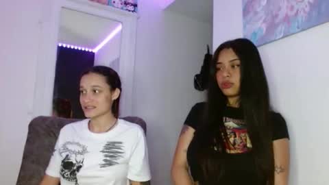 Snapshot of reina_reina chatting on March 28, 2026, 4:12 am reina_reina online show from March 28, 2026, 4:12 am