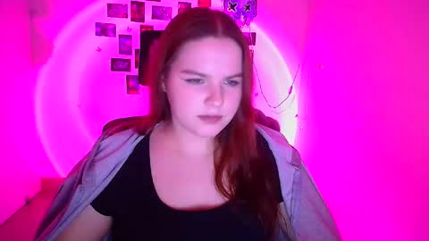 Reina online show from February 6, 2026, 12:41 pm