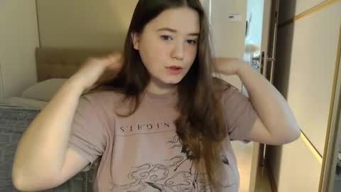 Snapshot of remirann_ chatting on March 8, 2025, 5:59 am Ann OF - remirann21 online show from March 8, 2025, 5:59 am