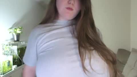 Snapshot of remirann_ chatting on February 28, 2026, 3:57 pm Ann OF - remirann21 online show from February 28, 2026, 3:57 pm