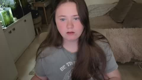 Snapshot of remirann_ chatting on April 22, 2026, 12:18 pm Ann OF - remirann21 online show from April 22, 2026, 12:18 pm