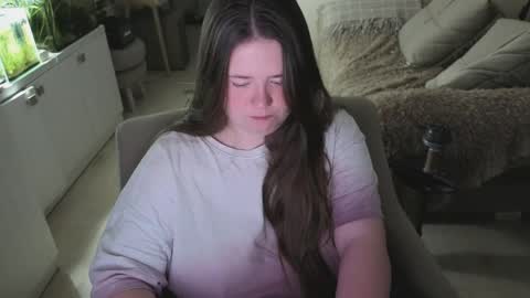 Snapshot of remirann_ chatting on April 28, 2026, 5:40 pm Ann OF - remirann21 online show from April 28, 2026, 5:40 pm