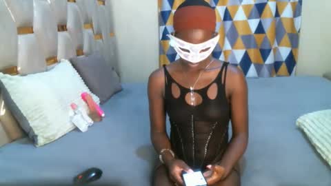 remmyqueen online show from March 30, 2026, 10:11 pm