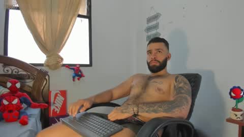 Rmy Steen online show from December 5, 2024, 8:55 pm