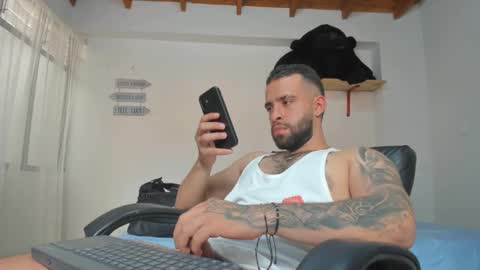 Rmy Steen online show from February 14, 2025, 8:48 pm