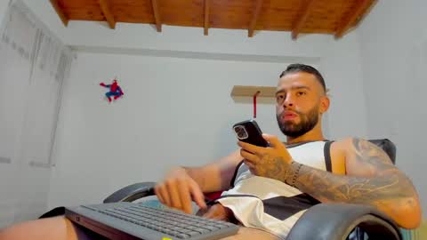 Rmy Steen online show from April 13, 2026, 10:15 pm