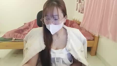 rena8386 online show from March 8, 2026, 12:20 pm