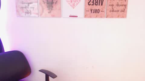    online show from February 21, 2025, 3:23 am