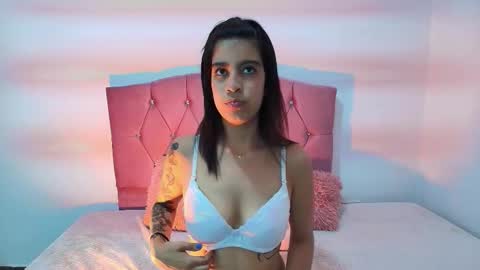 Snapshot of renata_velvet chatting on February 7, 2026, 11:14 am renata_velvet online show from February 7, 2026, 11:14 am