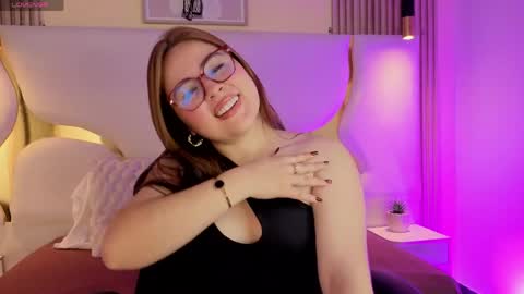 Renata  online show from March 30, 2026, 11:22 am