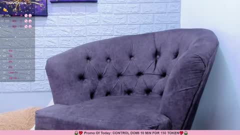 Snapshot of renataruiz_rr chatting on February 24, 2025, 3:09 pm online show from February 24, 2025, 3:09 pm