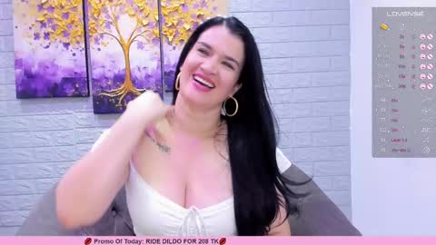 Snapshot of renataruiz_rr chatting on March 6, 2025, 6:16 pm online show from March 6, 2025, 6:16 pm