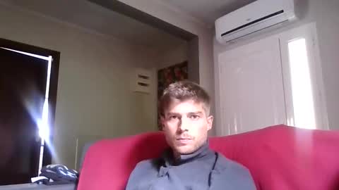 rendildo online show from May 12, 2026, 1:52 pm