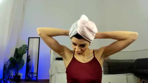 Rena online show from March 6, 2026, 5:15 am