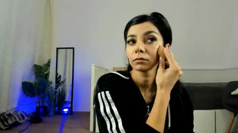 Rena online show from March 16, 2026, 3:45 am