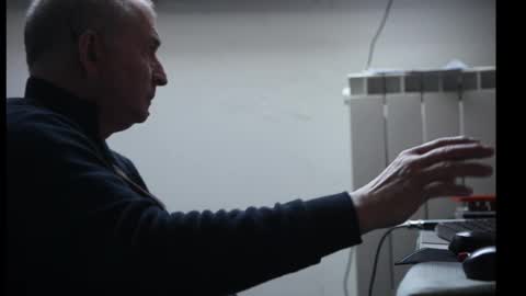 Snapshot of renefr chatting on March 5, 2025, 11:17 am renefr online show from March 5, 2025, 11:17 am