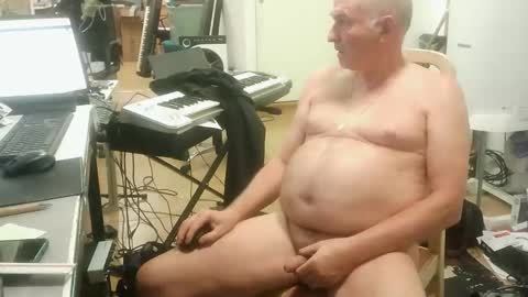 Snapshot of renefr chatting on September 15, 2025, 9:48 pm renefr online show from September 15, 2025, 9:48 pm