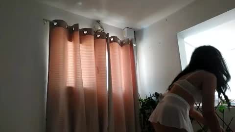 reneyy online show from May 25, 2026, 10:43 am