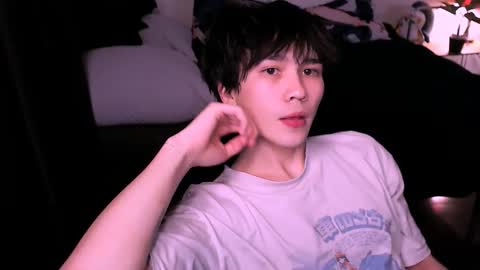 Snapshot of rennuts chatting on November 16, 2025, 2:44 pm rennuts online show from November 16, 2025, 2:44 pm