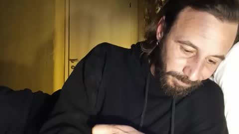 rere3737 online show from March 3, 2025, 6:22 pm