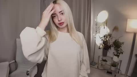 Laura online show from October 20, 2025, 10:59 am