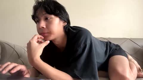 Snapshot of respirra chatting on November 4, 2025, 10:14 am Aiqo online show from November 4, 2025, 10:14 am