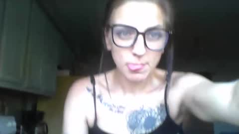Snapshot of ressaella chatting on October 20, 2025, 10:43 pm ressaella online show from October 20, 2025, 10:43 pm