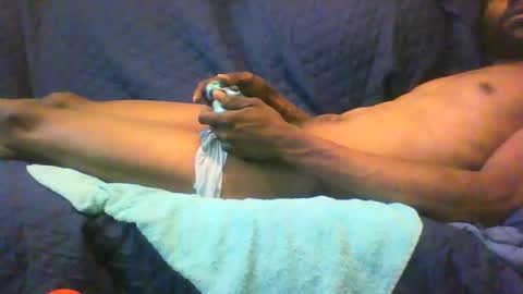 Onny online show from February 3, 2025, 8:24 pm