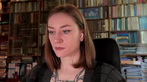Snapshot of retromarie chatting on April 25, 2026, 1:41 pm Rie online show from April 25, 2026, 1:41 pm